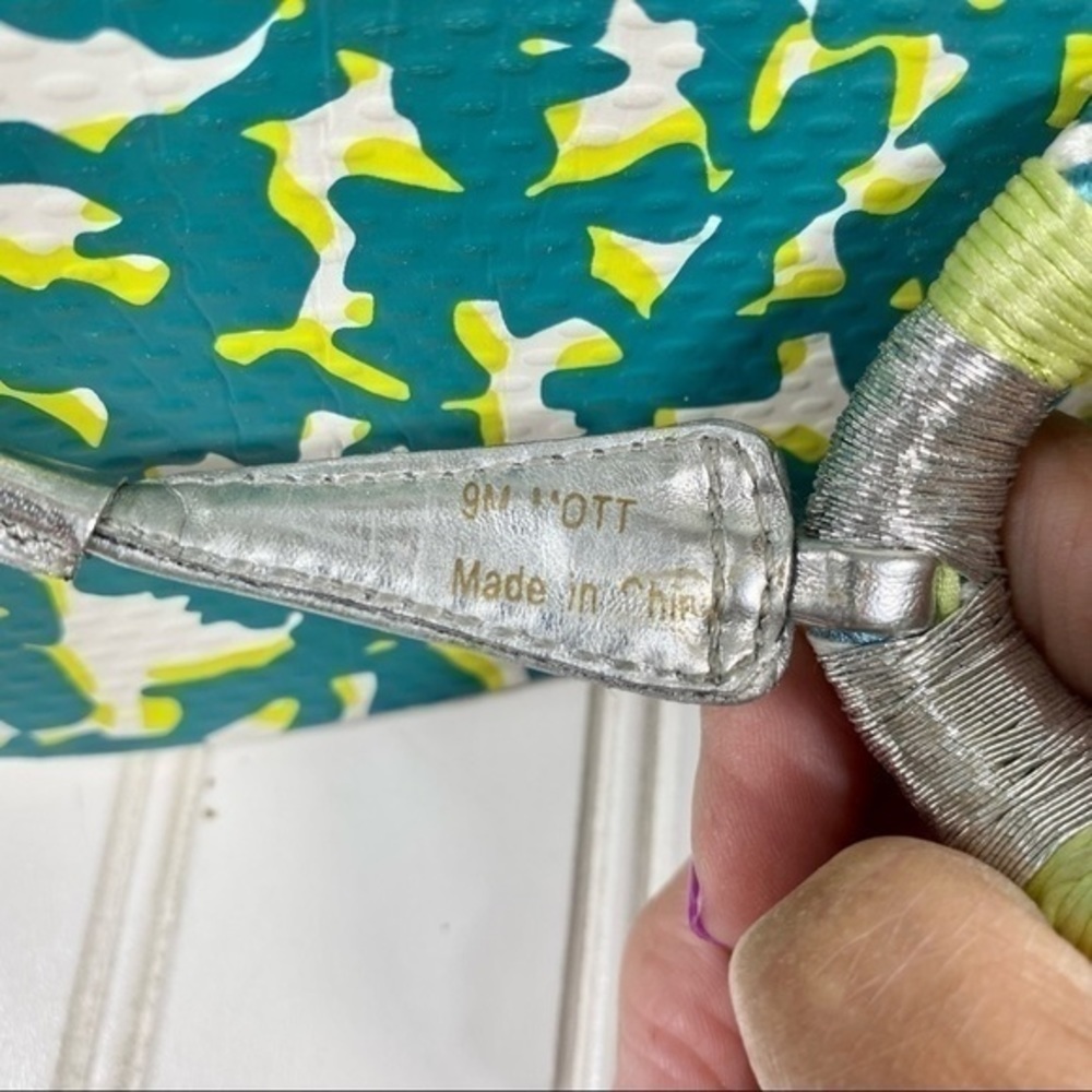 CIRCUS Sam Edelman‎ Mott Flip Flops Size 9M Sandals Green Silver - Picture 8 of 8
